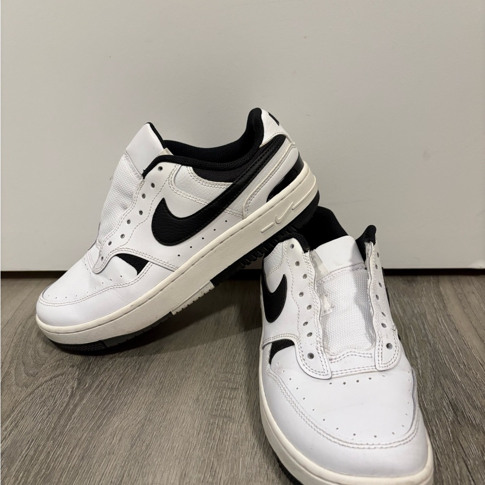 Nike Classic White and Black Sneakers